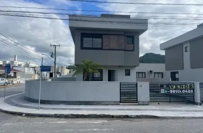 Casa com 3 quartos à venda na Rua Salézio Beltrame, 1, Bela Vista, Palhoça