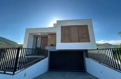 Casa com 3 quartos à venda na Avenida Coronel Antônio Lehmkuhl, 1, Centro, Águas Mornas
