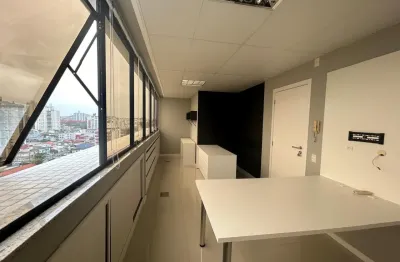 Linda sala com vista mar no estreito com 27m - florianópolis /sc