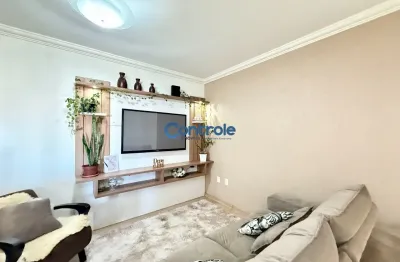 Apartamento com ótima localização ao lado da avenida atlântica