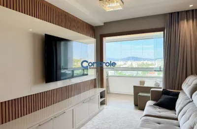 Apartamento com 03 suítes, no jardim atlântico em florianópolis.