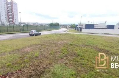 Terreno para venda com  660m2 em condomínio no bairro urbanova