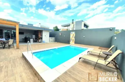 Casa em condomínio térrea, 4 quartos, sendo 3 suítes, 280 metros- urbanova