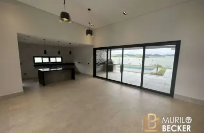 Casa em condomínio térrea, 4 quartos, sendo 4 suítes, 290metros - urbanova
