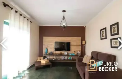 Casa com 4 quartos, sendo 2 suítes, a venda, 244 metros - centro