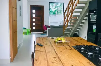 Casa com 3 quartos à venda na Rua Eliseu Visconti, Loteamento Villa Branca, Jacareí