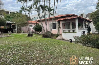 Casa com 4 quartos  à venda, 250 m², jardim esplanada