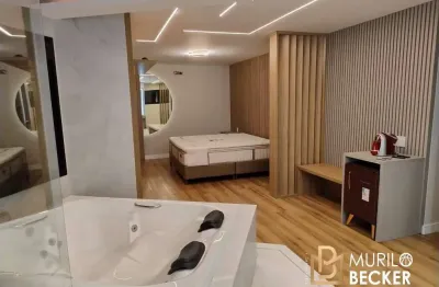 Casa para venda com 5 suítes, condomínio jardim do golf