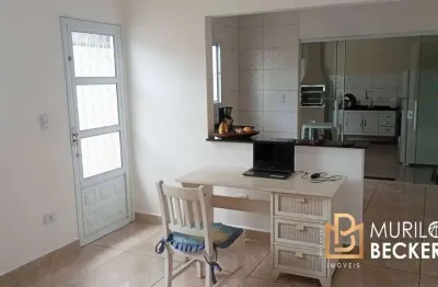 Casa com 2 quartos e escritório independente no parque industrial