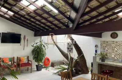 Casa para venda  com 3 quartos em condomínio no bairro vila branca