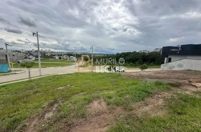 Terreno de esquina á venda - Condomínio Terras Alpha - Urbanova