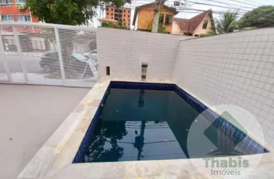 Casa nova 3 dormitórios, 1 suíte, 95 M2 , com piscina e 2 vagas de garagem no bairro do Embaré!