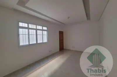 Casa sobreposta térrea 2 dormitórios, sendo 1 suíte no embaré