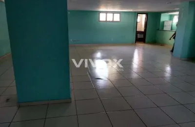 Apartamento com 2 quartos à venda na rua valério, cascadura, rio de janeiro, 58 m2 por r$ 235.000