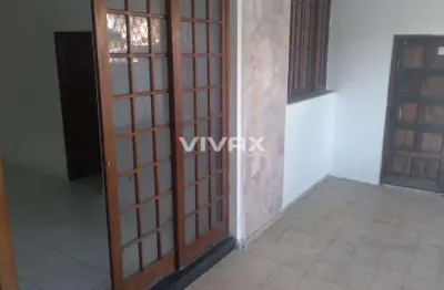 Casa com 4 quartos à venda na rua vereador jansen muller, cachambi, rio de janeiro, 276 m2 por r$ 900.000
