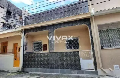 Casa em condomínio fechado com 2 quartos para alugar na rua francisco fragoso, encantado, rio de janeiro, 120 m2 por r$ 1.700