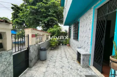 Apartamento com 2 quartos para alugar na Rua São Joaquim, Cachambi, Rio de Janeiro, 52 m2 por R$ 1.500
