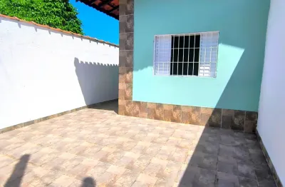 Casa 2 dormitórios com piscina | lado serra | pronta para morar