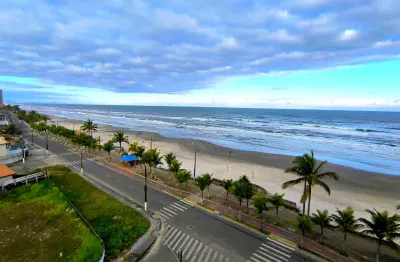 Apartamento com sacada vista mar | prédio frente mar com piscina e elevador