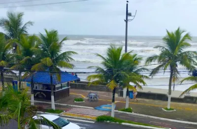 Apartamento frente mar com duas sacadas - localização excelente