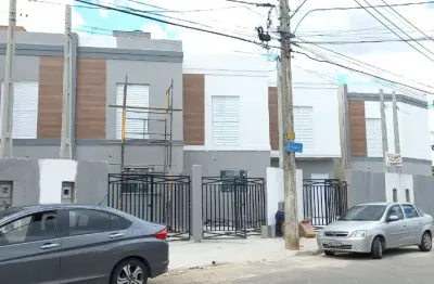 Casa com 2 quartos à venda na Rua Antônio Máximo, 22, Jardim Rubi, Sorocaba
