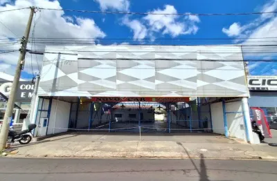 Prédio com 3 salas para alugar na Alameda Paulista, 2254, Vila Xavier (Vila Xavier), Araraquara, 518 m2 por R$ 6.900