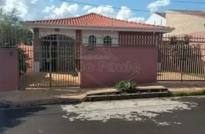 Casa com 2 quartos à venda na avenida lindo barnabé, 124, vila independência, araraquara, 162 m2 por r$ 400.000