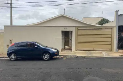 Casa com 2 quartos à venda na avenida vinte e dois de agosto, 325, vila xavier (vila xavier), araraquara, 360 m2 por r$ 650.000