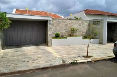 Casa com 3 quartos à venda na avenida luiz alberto, 1237, vila harmonia, araraquara, 293 m2 por r$ 1.100.000