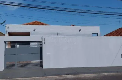 Casa com 3 quartos à venda na avenida bandeirantes, 1467, centro, araraquara, 145 m2 por r$ 400.000