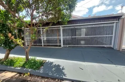 Casa com 2 quartos à venda na rua cícero pinto ferraz, 54, jardim pinheiros (vila xavier), araraquara, 205 m2 por r$ 350.000