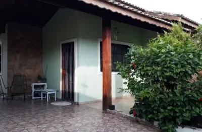 Casa com 3 quartos à venda na rua colombo americano dos santos, 690, vila erminda, peruíbe, 150 m2 por r$ 580.000