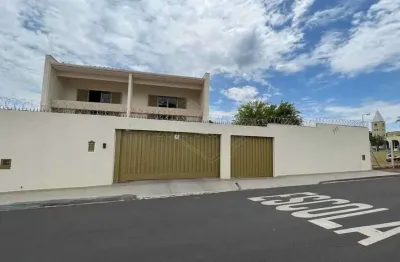Casa com 4 quartos à venda na avenida cientista frederico de marco, 777, vila xavier (vila xavier), araraquara, 453 m2 por r$ 850.000