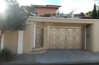 Casa com 3 quartos à venda na avenida sebastião lacerda corrêa, 1362, jardim dos ipês, araraquara, 443 m2 por r$ 880.000