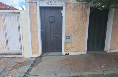 Casa com 2 quartos para alugar na rua professora marlene marcos, 45, vila kátia, araraquara, 56 m2 por r$ 800