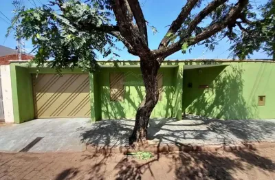 Casa com 3 quartos para alugar na rua pedro álvares cabral, 1923, centro, araraquara, 213 m2 por r$ 3.000