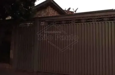 Casa com 3 quartos à venda na rua walter orlando de carvalho, 208, jardim pinheiros (vila xavier), araraquara, 171 m2 por r$ 650.000