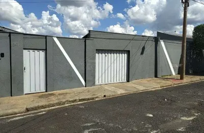 Casa com 3 quartos à venda na avenida bartholomeu micelli, 313, jardim ártico, araraquara, 316 m2 por r$ 900.000