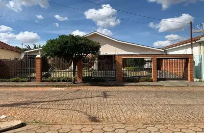 Casa com 3 quartos à venda na rua princesa izabel, 718, vila xavier (vila xavier), araraquara, 425 m2 por r$ 1.130.000