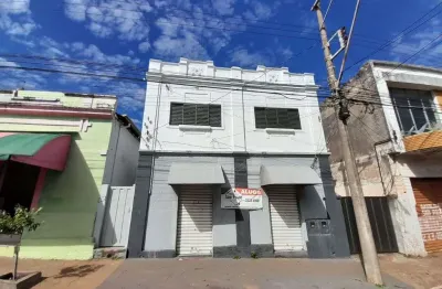 Casa com 3 quartos para alugar na avenida santo antonio, 416, vila xavier (vila xavier), araraquara, 70 m2 por r$ 850