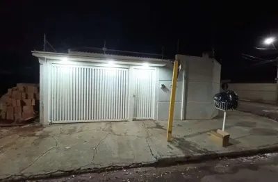 Casa com 3 quartos à venda na rua ismael de araújo, 325, jardim das estações (vila xavier), araraquara, 122 m2 por r$ 310.000