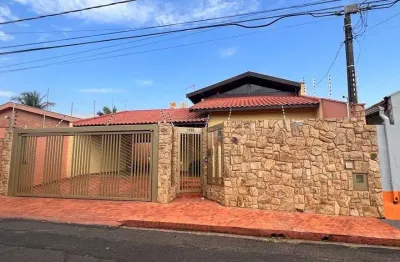 Casa com 3 quartos à venda na avenida mauá, 1193, centro, araraquara, 283 m2 por r$ 750.000