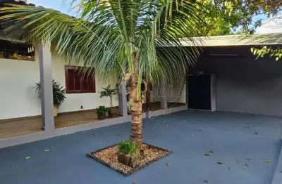Casa com 3 quartos à venda na avenida rafael alves lopes, 74, campos ville, araraquara, 139 m2 por r$ 490.000