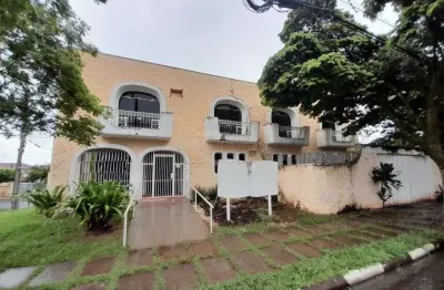 Casa comercial com 10 salas para alugar na rua josé marques pinheiro filho, 240, vila harmonia, araraquara, 352 m2 por r$ 4.500