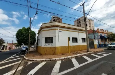 Casa comercial com 1 sala para alugar na rua itália, 1365, centro, araraquara, 115 m2 por r$ 1.800