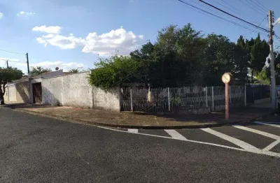 Casa com 3 quartos à venda na avenida augusto de campos, 559, jardim europa (vila xavier), araraquara, 159 m2 por r$ 400.000