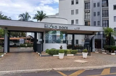 Apartamento com 2 quartos para alugar na avenida dom carlos carmelo, 493, jardim botânico, araraquara, 56 m2 por r$ 900