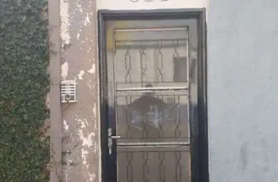 Casa com 2 quartos para alugar na avenida feijó, 852, centro, araraquara, 86 m2 por r$ 1.400