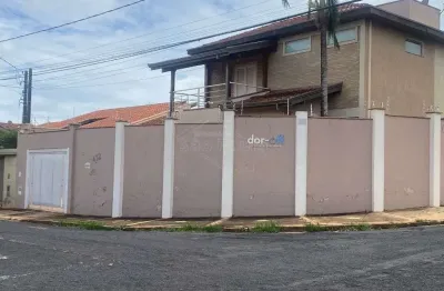Casa com 3 quartos à venda na rua cruzeiro do sul, 432, jardim morumbi, araraquara, 310 m2 por r$ 1.200.000