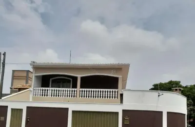 Casa com 4 quartos à venda na avenida joão martins nogueira, 342, jardim brasília, araraquara, 315 m2 por r$ 945.000